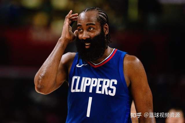 詹姆斯41岁再战NBA，未来2-4年退役可能性调查揭示关键因素
